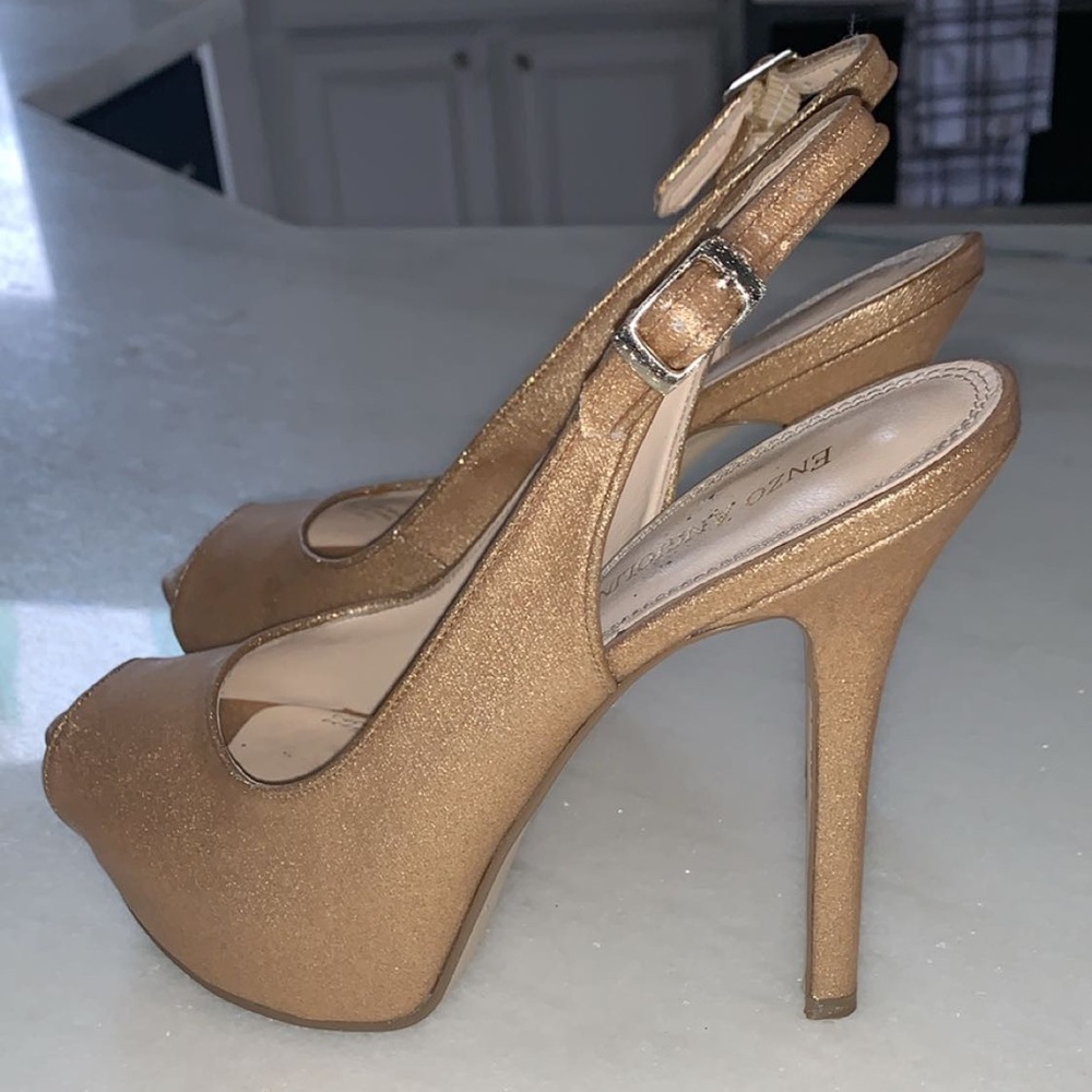 Enzo Angiolini gold sparkle open toed 5 inch heels